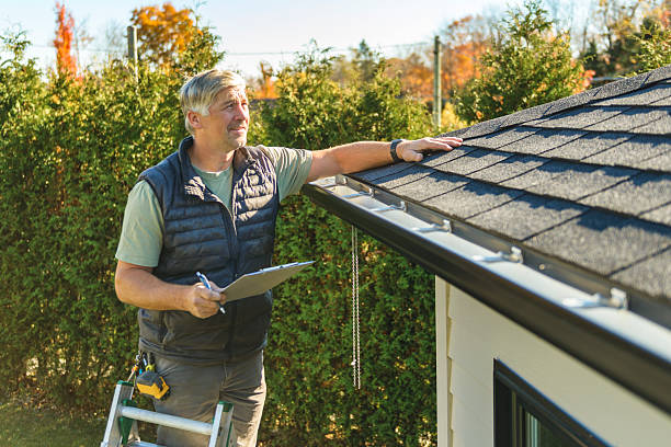 Professional Roofing technician working in Blessing, TX
